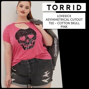 Torrid Lovesick Pink Asymmetrical Cut Out Leopard Skull Tee NWT Sizes 1X & 2X